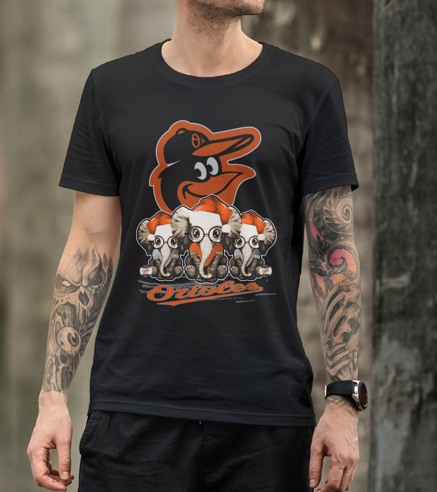 Elephan Xmas Orioles Santa Hat Baltimore Orioles T-Shirt