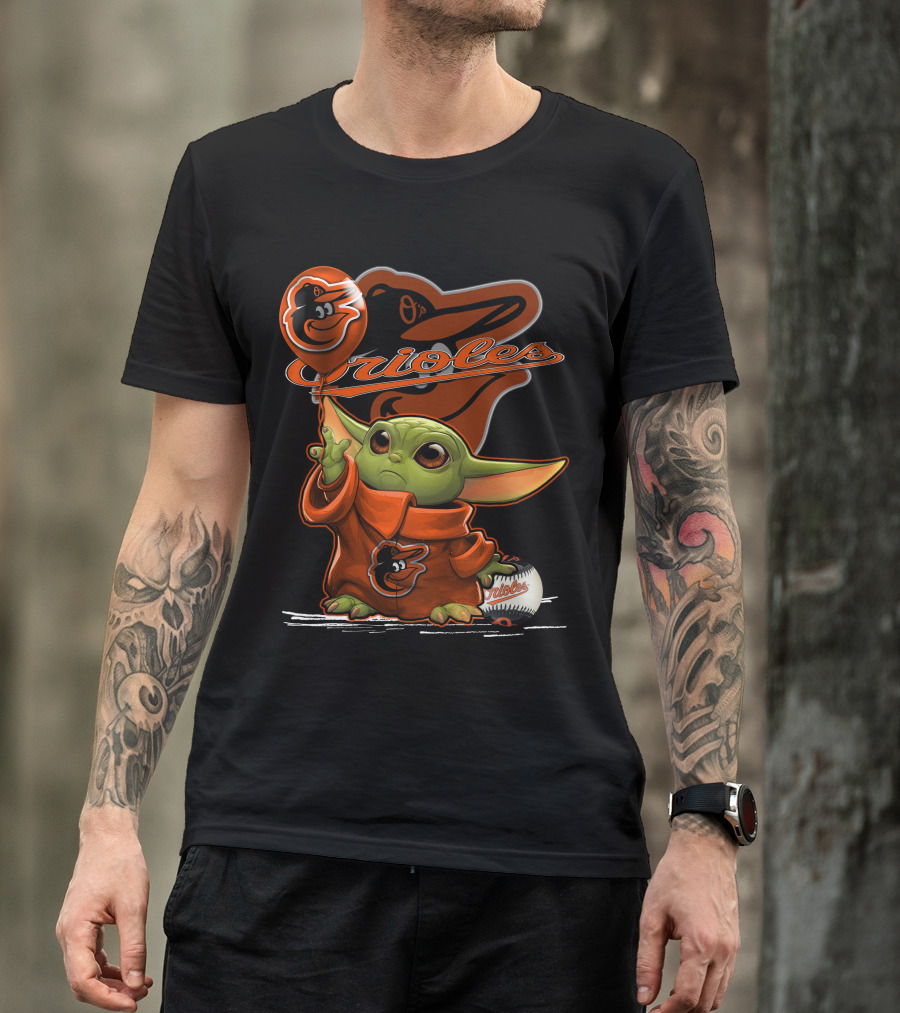 Yoda Holding Baltimore Orioles Balloon With Logo And Baseball T-Shirt