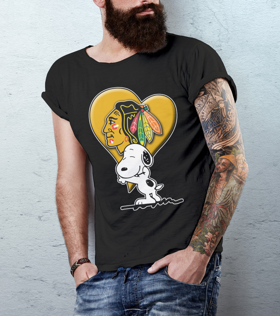 Snoopy Hugging Chicago Blackhawks Heart T-Shirt