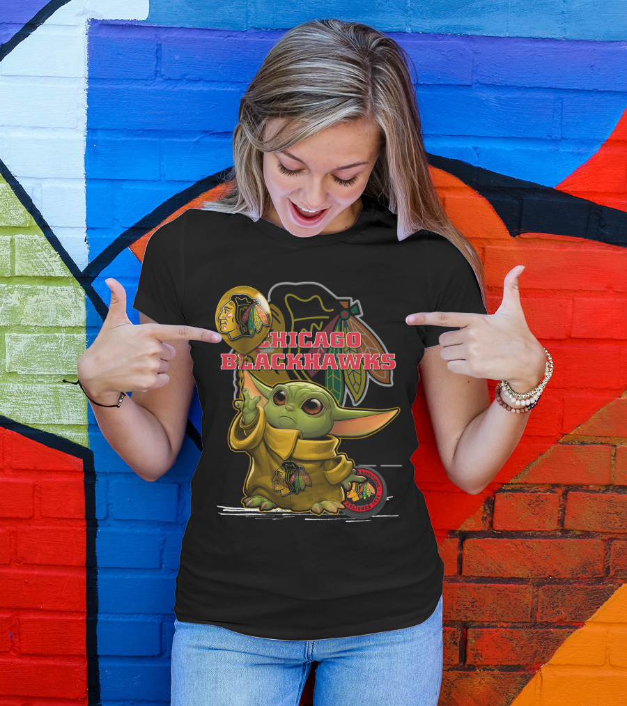 Chicago Blackhawks Baby Yoda With Balloon T-Shirt