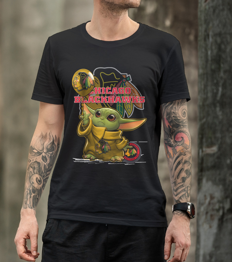 Chicago Blackhawks Baby Yoda With Balloon T-Shirt