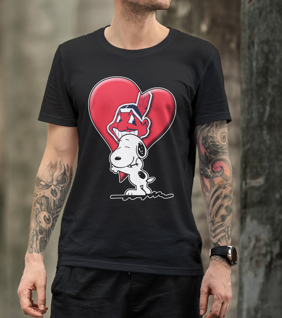 Snoopy Hugging Cleveland Indians Logo Heart T-Shirt