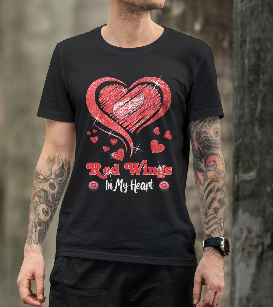 Red Wings In My Heart Detroit Love T-Shirt