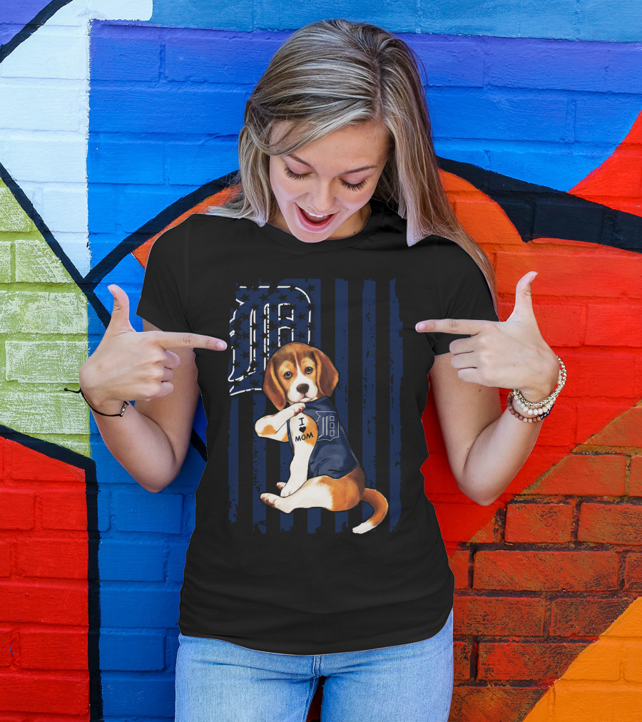 Beagle Puppy I Love Mom Detroit Tigers Stripes T-Shirt