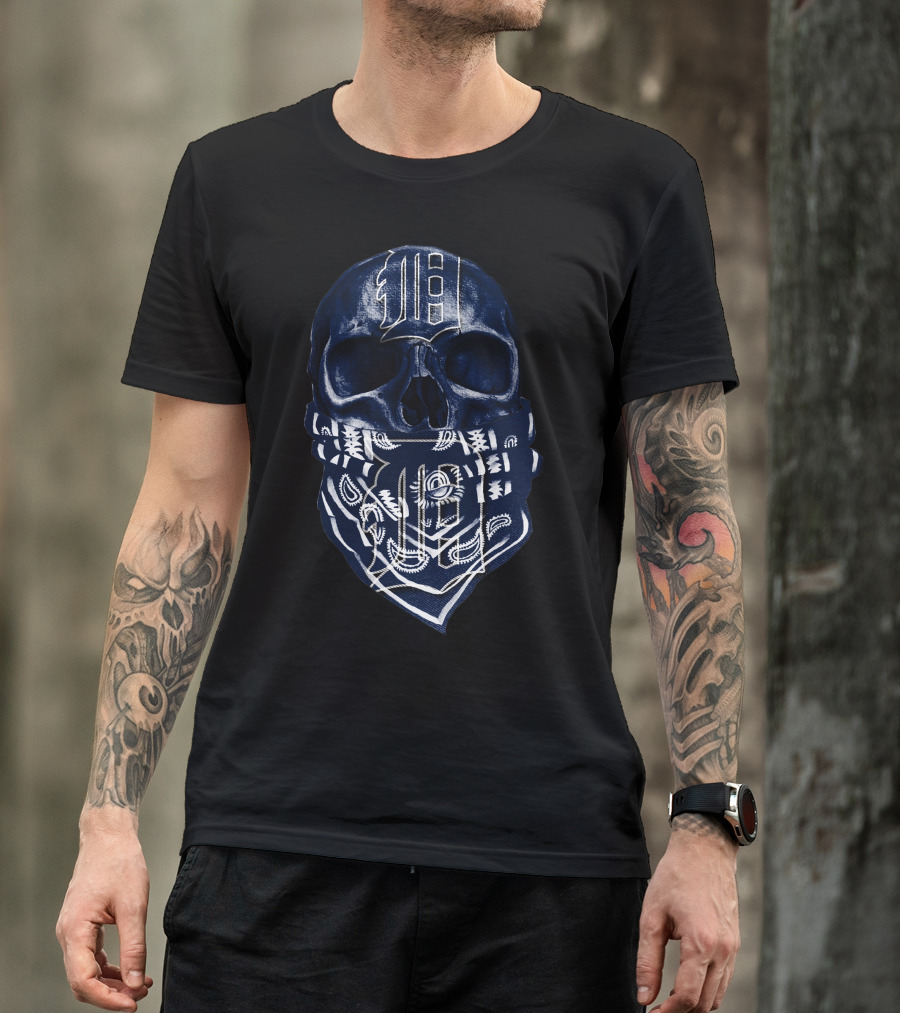 Skull With Detroit Tigers Logo And Bandana T-Shirt