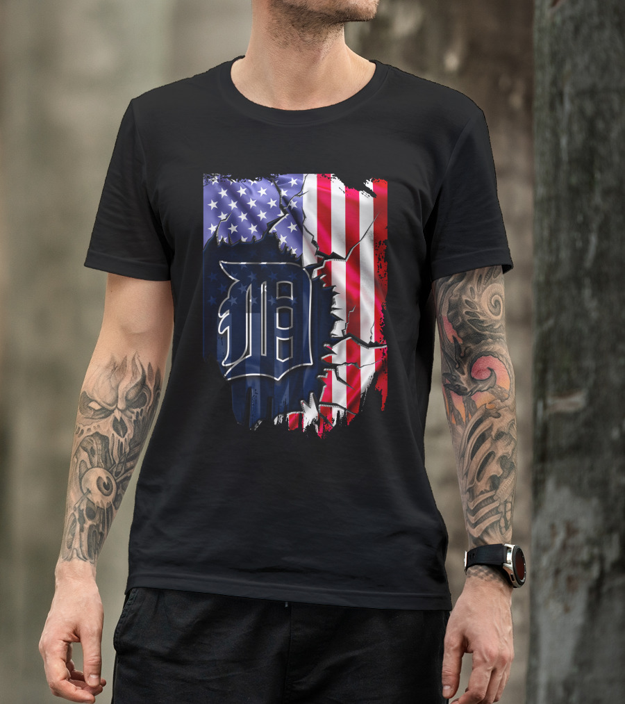 Detroit Tigers American Flag Rip T-Shirt