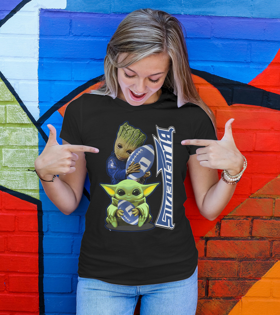 Grzd Duke Blue Devils Groot And Baby Yoda Holding Football T-Shirt