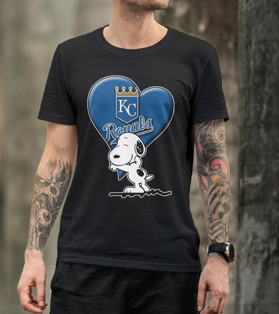 Snoopy Hugging Heart Kc Royals T-Shirt
