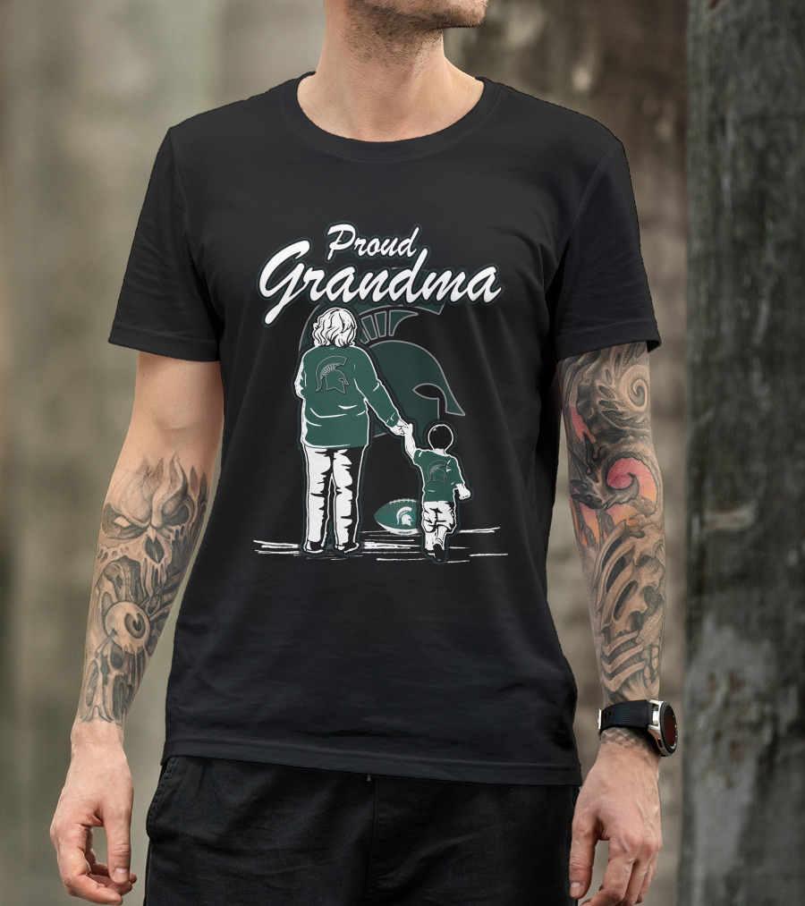Proud Grandma Holding Hands Michigan State Spartans Football Fan T-Shirt