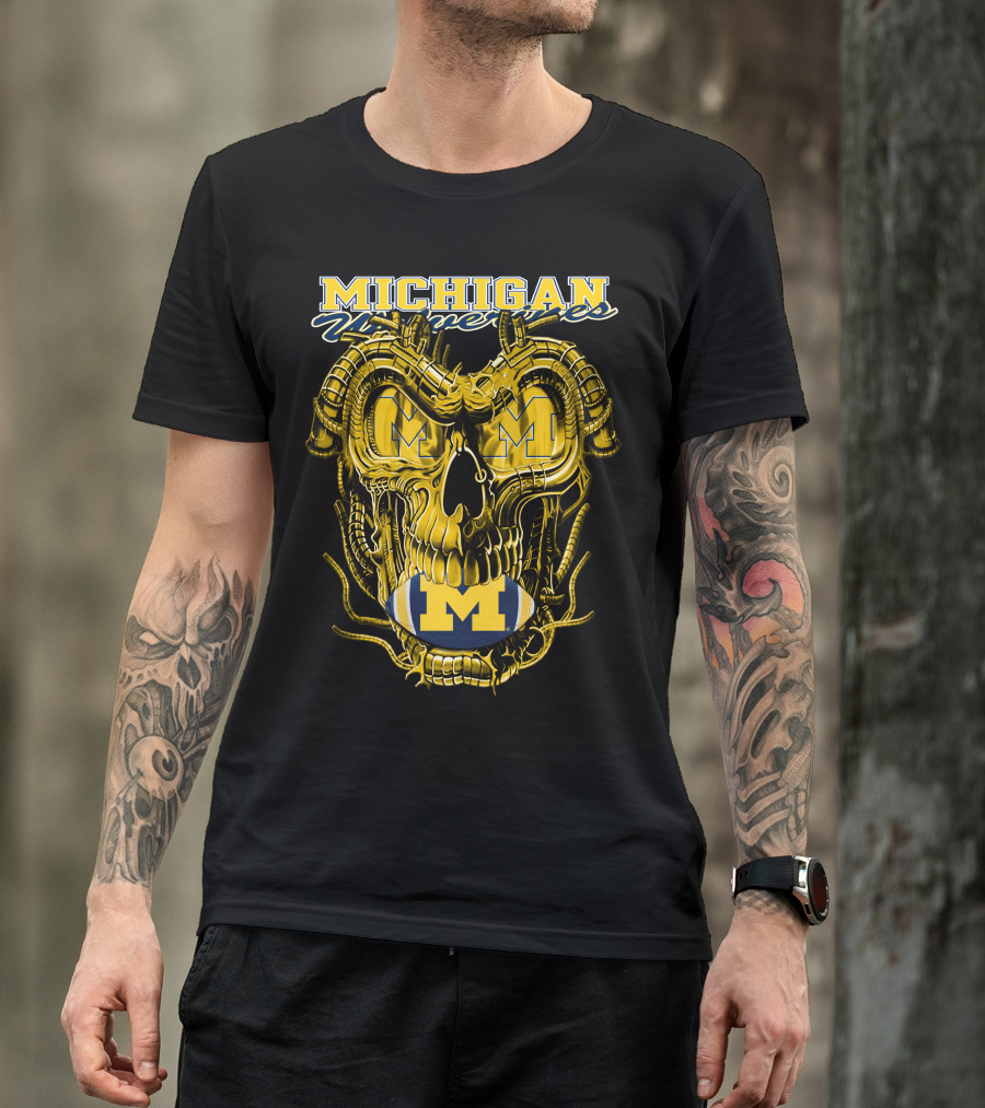 Dragonskull Michigan Wolverines M Football Skull T-Shirt
