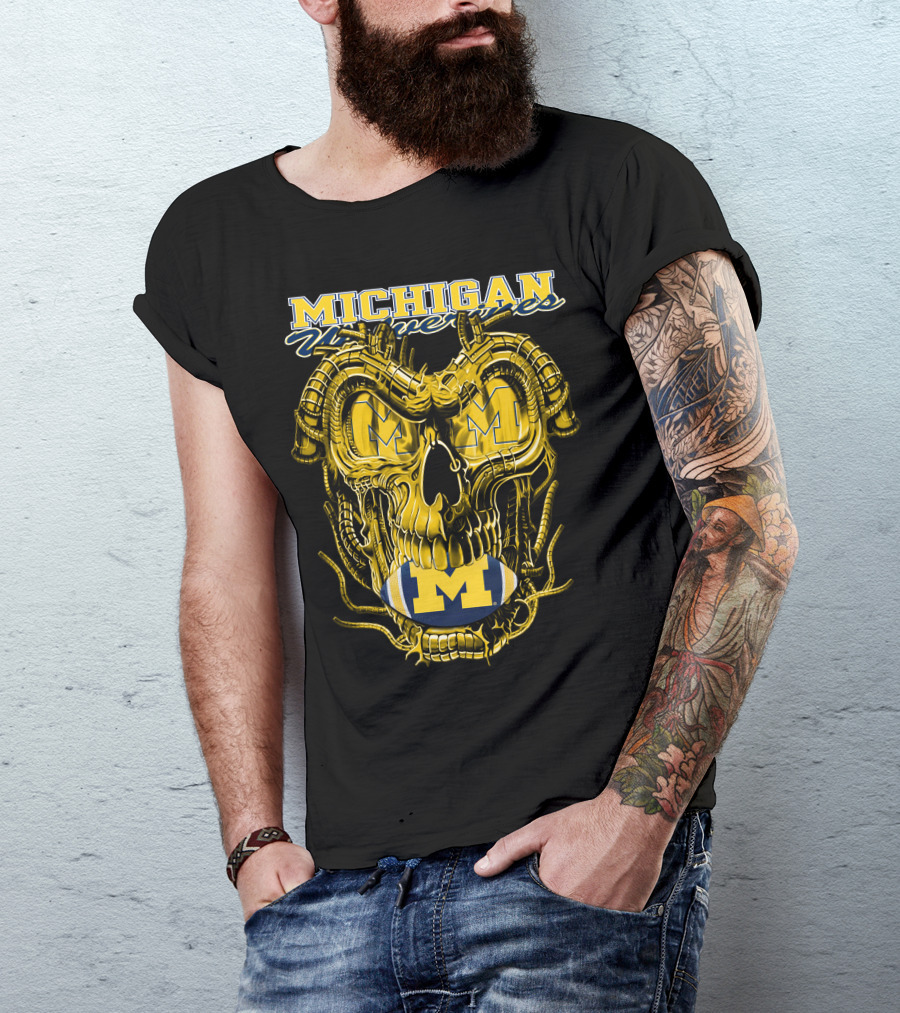 Dragonskull Michigan Wolverines M Football Skull T-Shirt