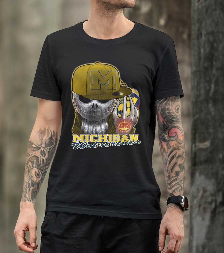 Jackskull Michigan Wolverines Halloween Skull With Wolverine Colors And Cap T-Shirt
