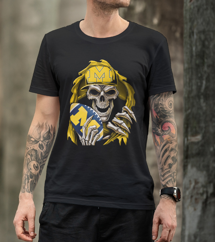 Skullbong Michigan Wolverines Skull Football Fan T-Shirt