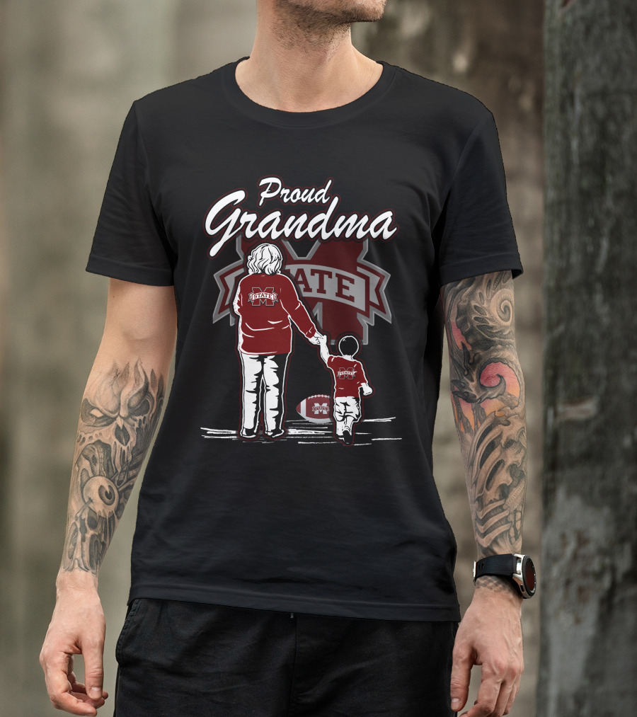 Proud Grandma Mississippi State Bulldogs Vintage Style Family Football Fan T-Shirt