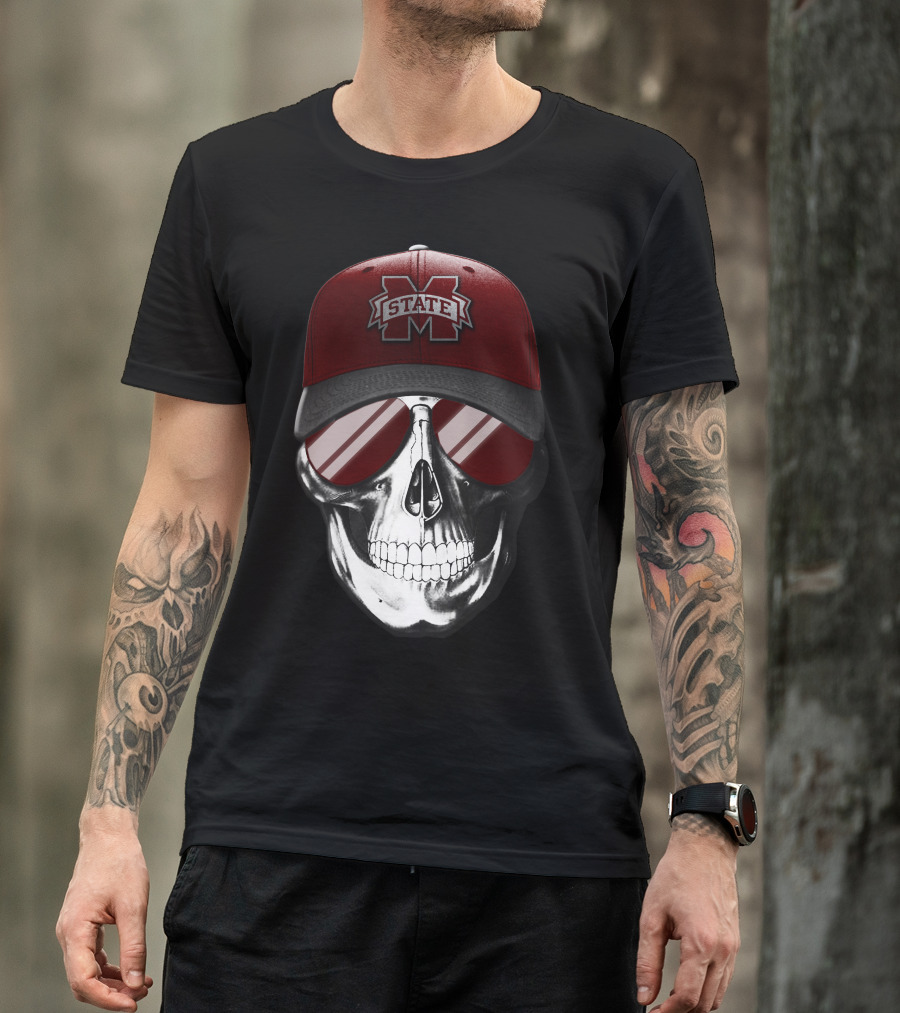 Mississippi State Bulldogs Skull With Hat And Sunglasses T-Shirt