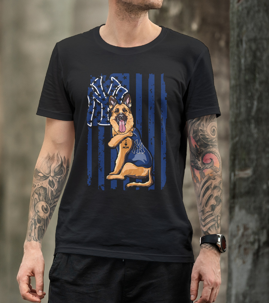 German Shepherd New York Yankees I Love Mom T-Shirt