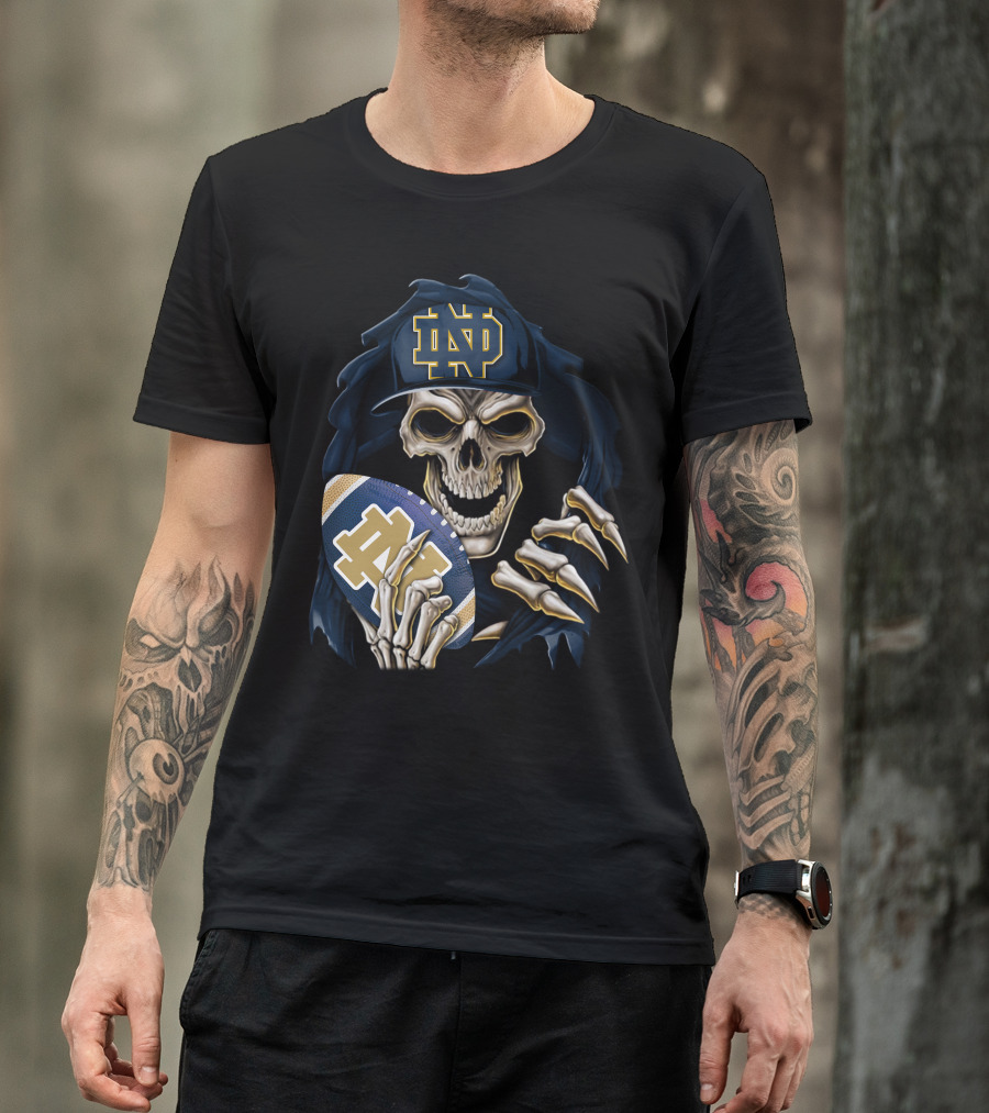 Notre Dame Fighting Irish Skull With Football Helmet T-Shirt