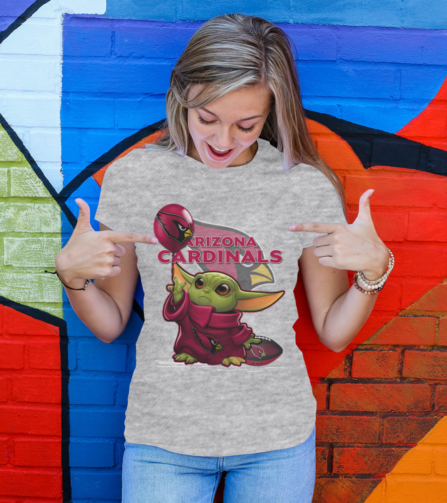 Yoda Holding Arizona Cardinals Balloon And Football With Team T-Shirt