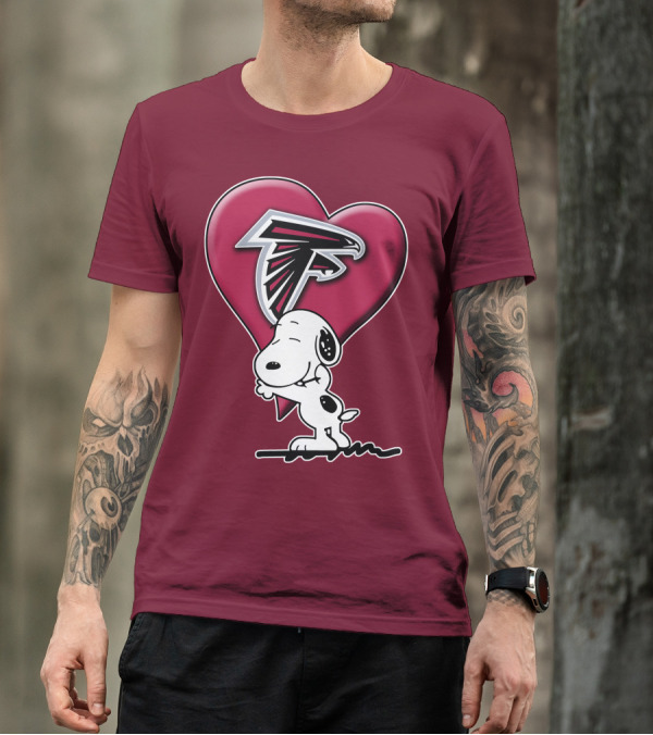Snoopy Hugging Atlanta Falcons Heart T-Shirt