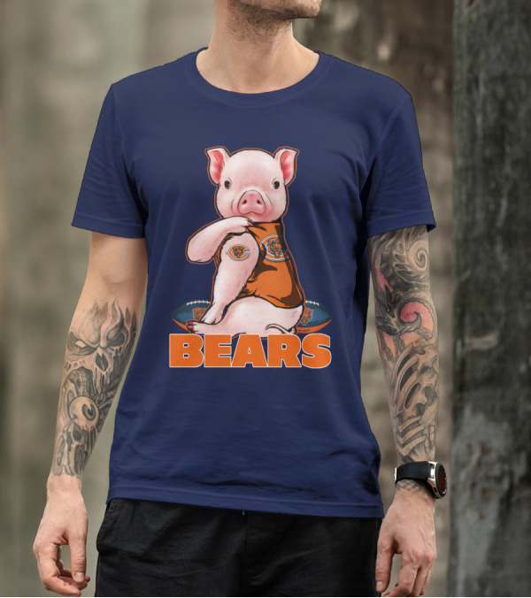 Pig In Chicago Bears Jersey With Football And Logo BEARS T-Shirt