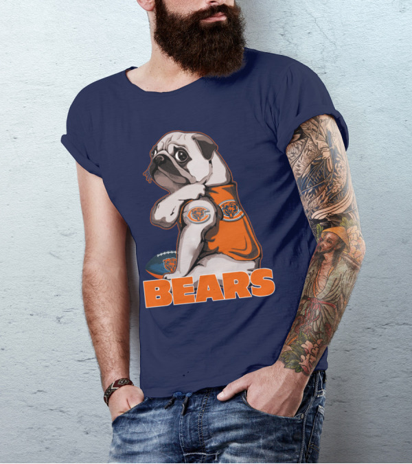 Pug Chicago Bears Football Fan With Team T-Shirt
