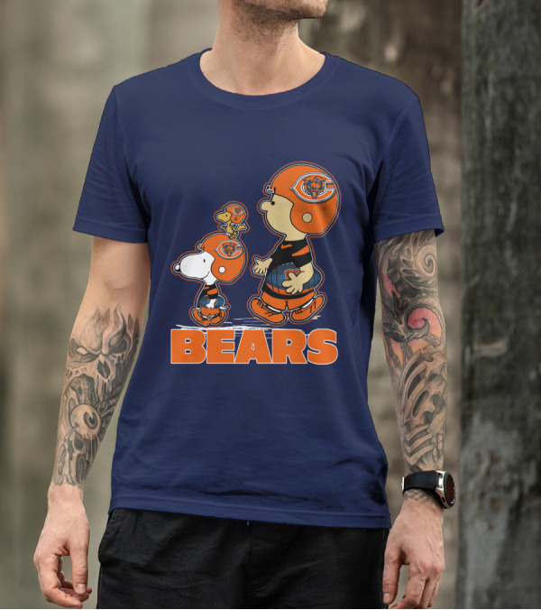 Snpfootball CHICAGO BEARS Characters With Helmets T-Shirt