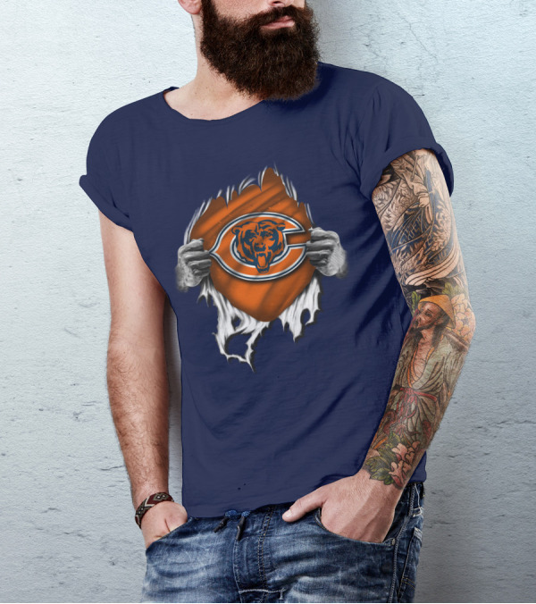 Torn CHICAGO BEARS Logo With Rip Effect Hands T-Shirt
