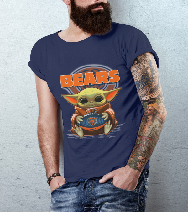 Yoda BEARS Baby Holding Chicago Football T-Shirt