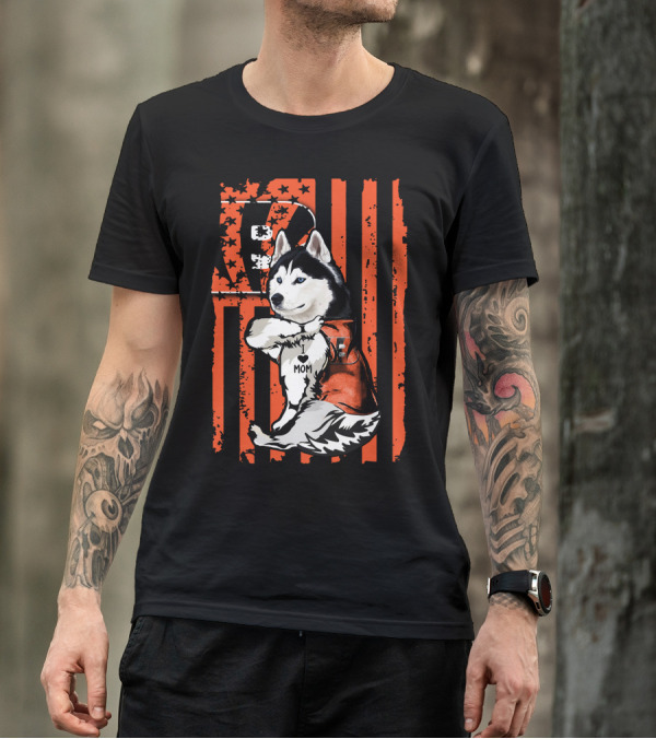 Siberian Husky In Cincinnati Bengals Jersey With I Heart Mom Tattoo On American Flag Background T-Shirt
