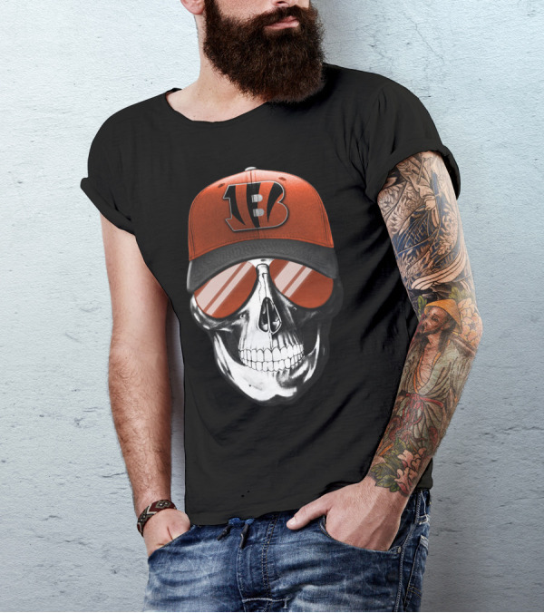 Skull Cincinnati Bengals Hat And Sunglasses T-Shirt