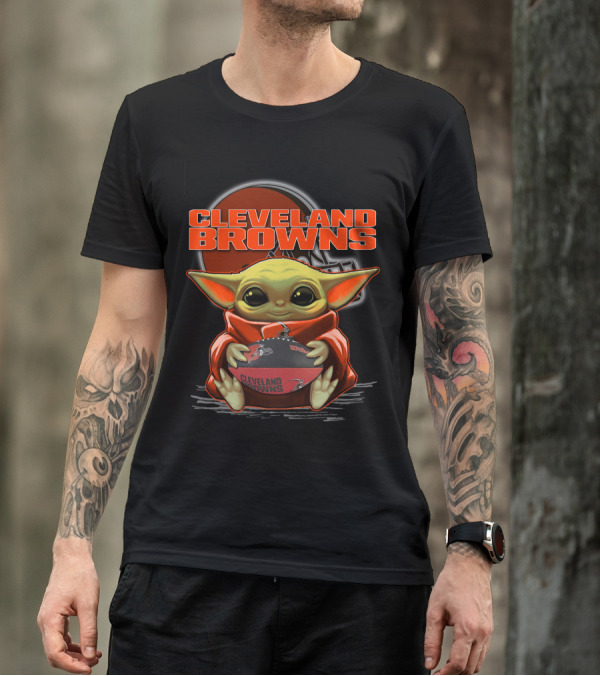Yoda Cleveland Browns Football Holding Baby Yoda Fan T-Shirt
