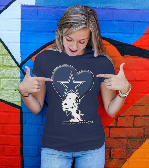 Snoopy Hugging Heart With Dallas Cowboys Star T-Shirt