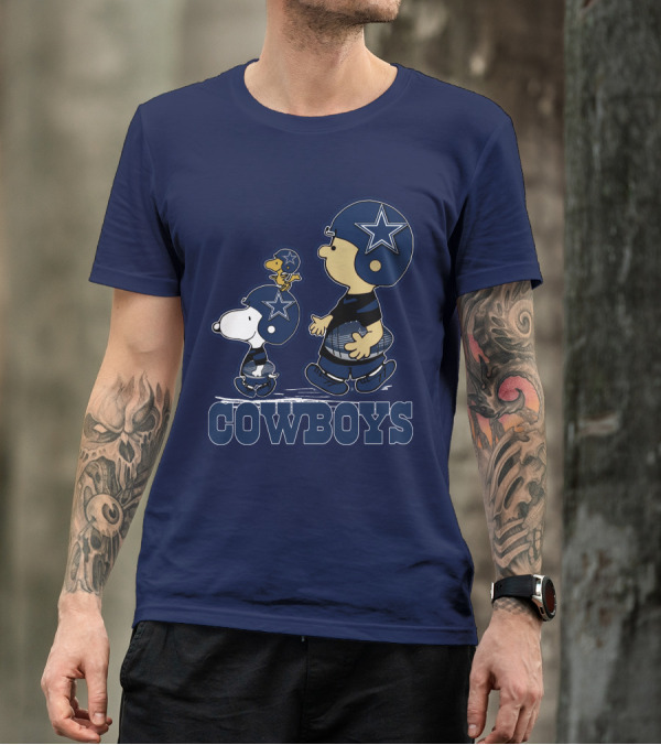 Snoopy Charlie Brown Dallas Cowboys Football Stars T-Shirt