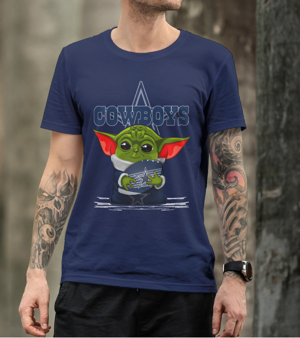 COWBOYS Yoda Holding Football Star T-Shirt