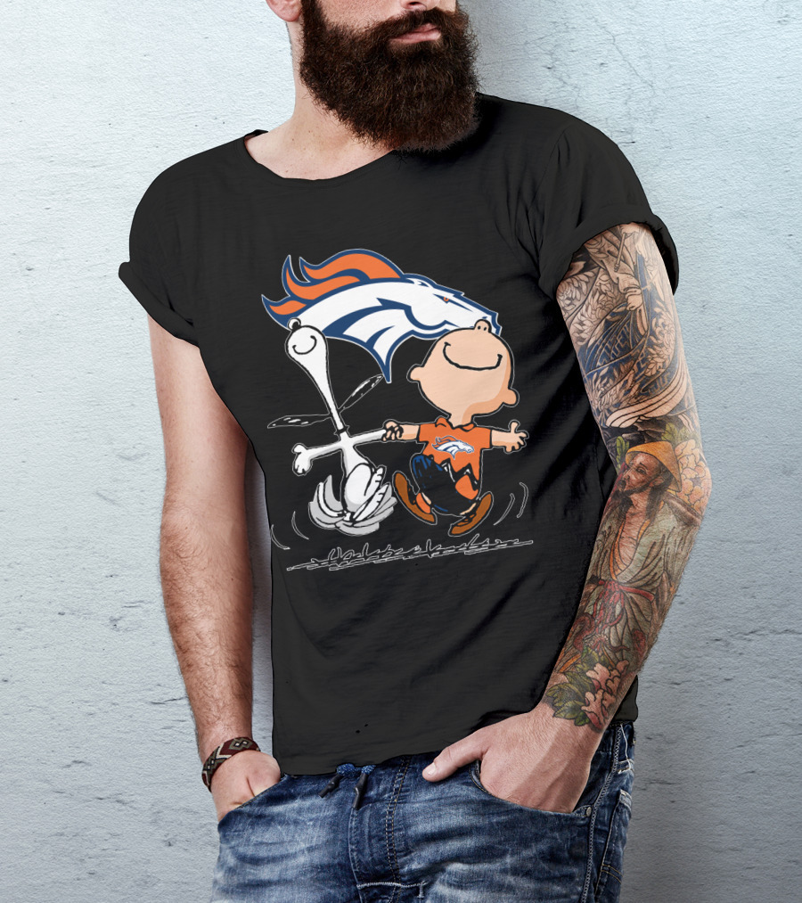 Snoopy Charlie Brown Dancing With Denver Broncos T-Shirt