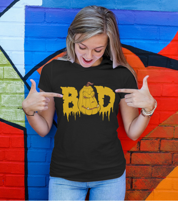 Bad Pumpkin Halloween Scary Horror Face In Dripping Text T-Shirt