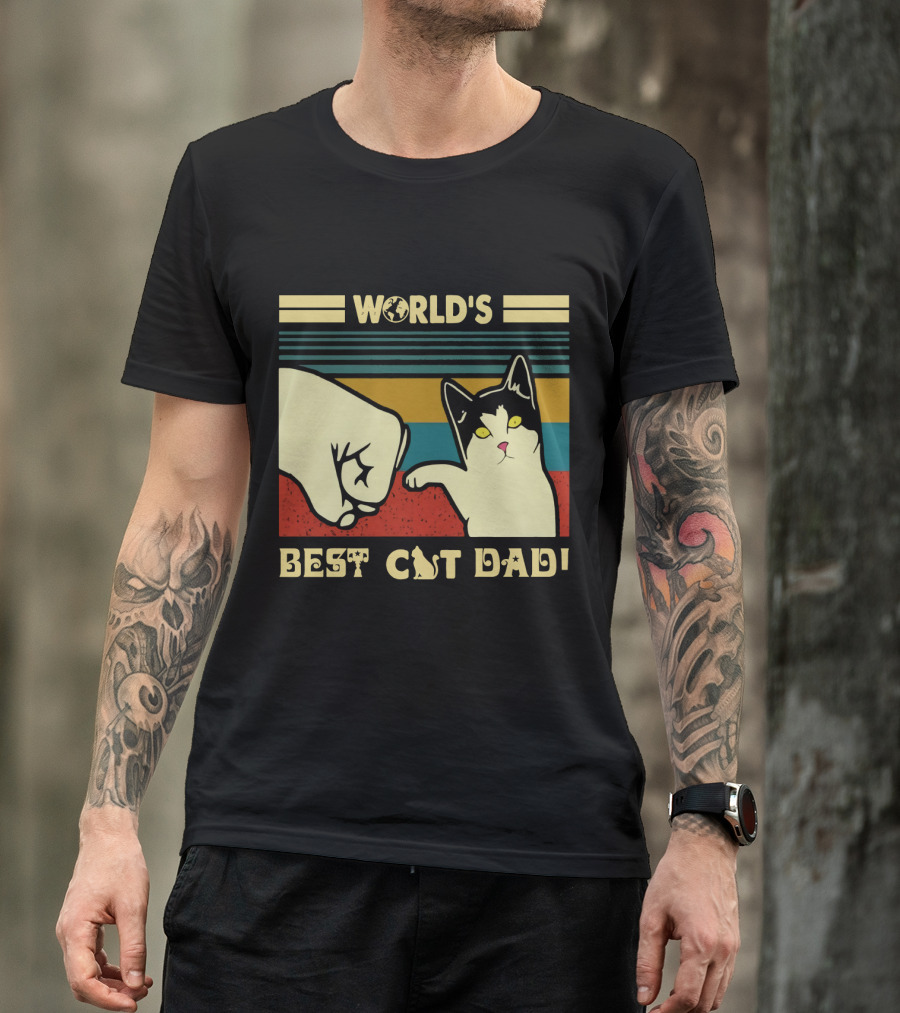World's Best Cat Dad Fist Bump Retro Stripe T-Shirt