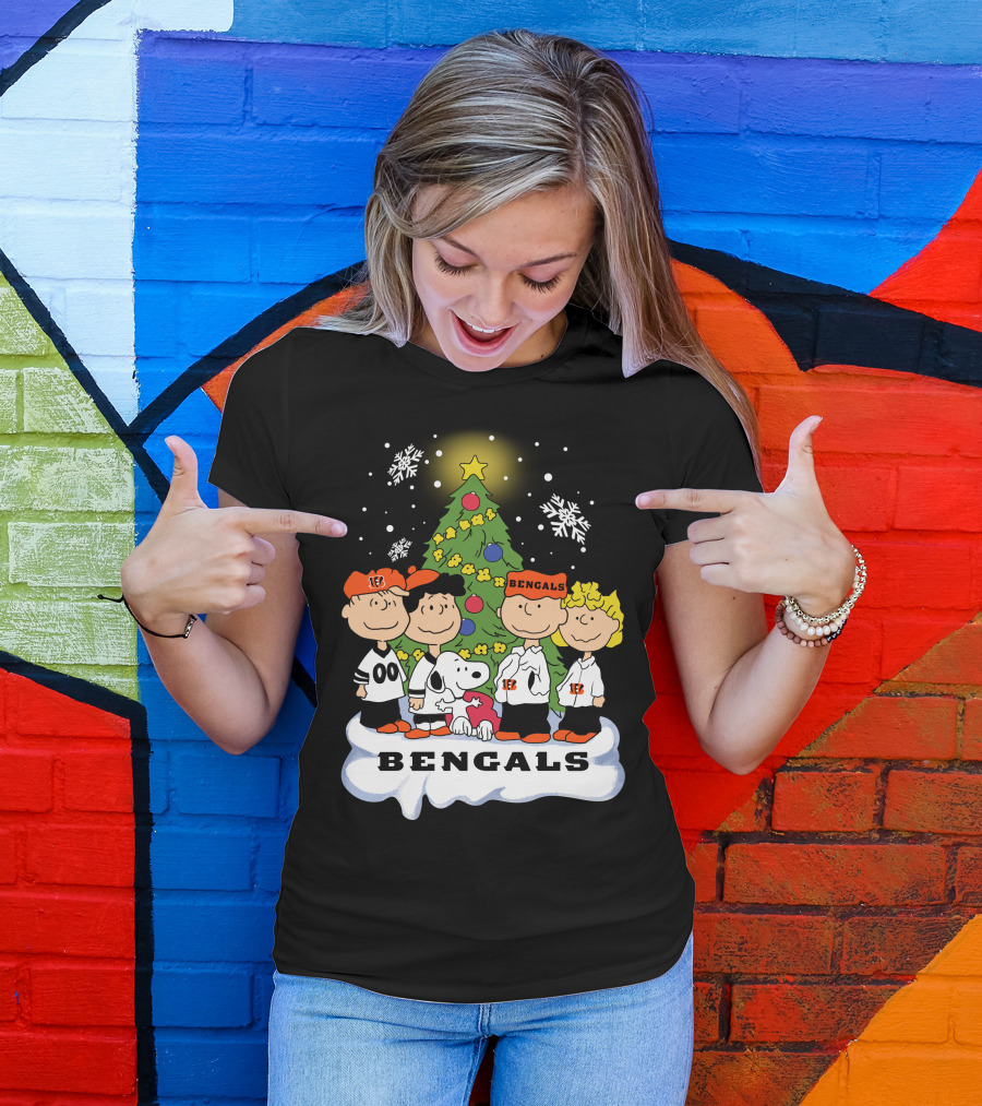 Snoopy Bengals Christmas Tree Peanuts Characters T-Shirt