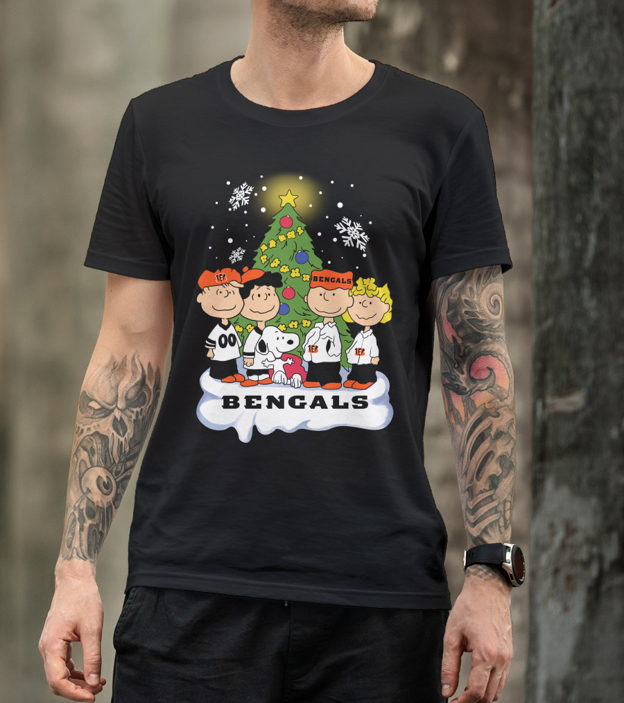Snoopy Bengals Christmas Tree Peanuts Characters T-Shirt