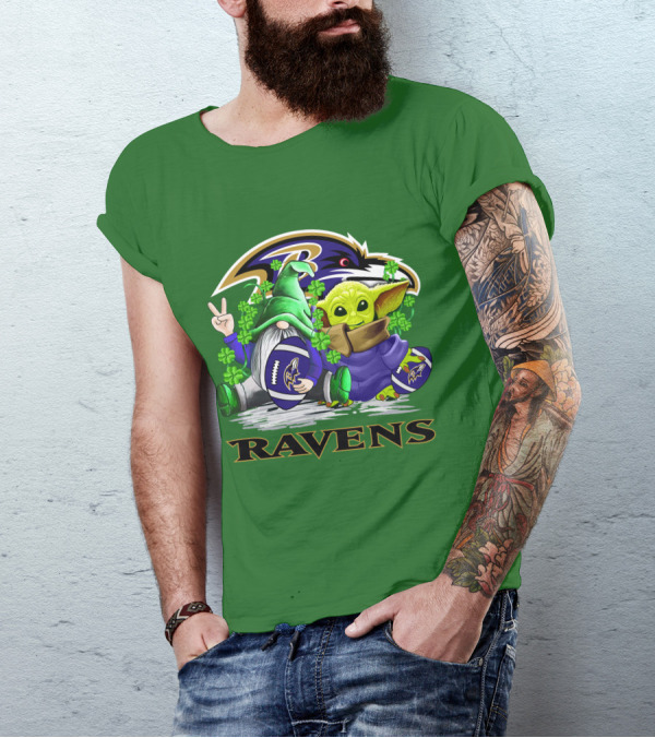 Baltimore Ravens St. Patrick's Day Football Gnome And Baby Alien With Shamrocks T-Shirt