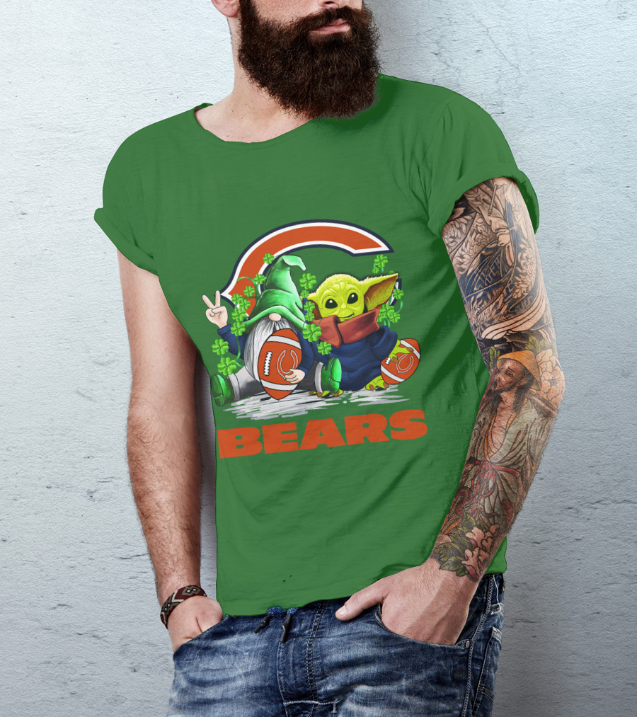 Chicago Bears St. Patrick's Day Football Gnome And Baby Alien T-Shirt