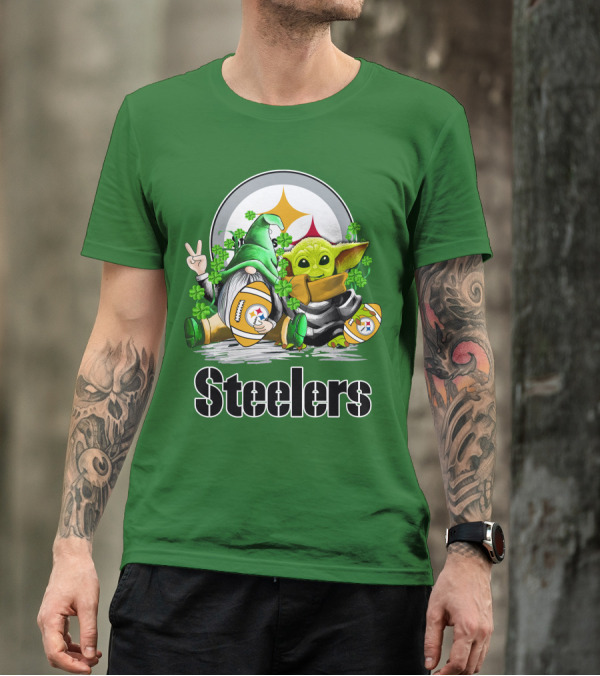 Steelers St. Patrick's Day Football Gnome And Baby Yoda With Shamrocks T-Shirt