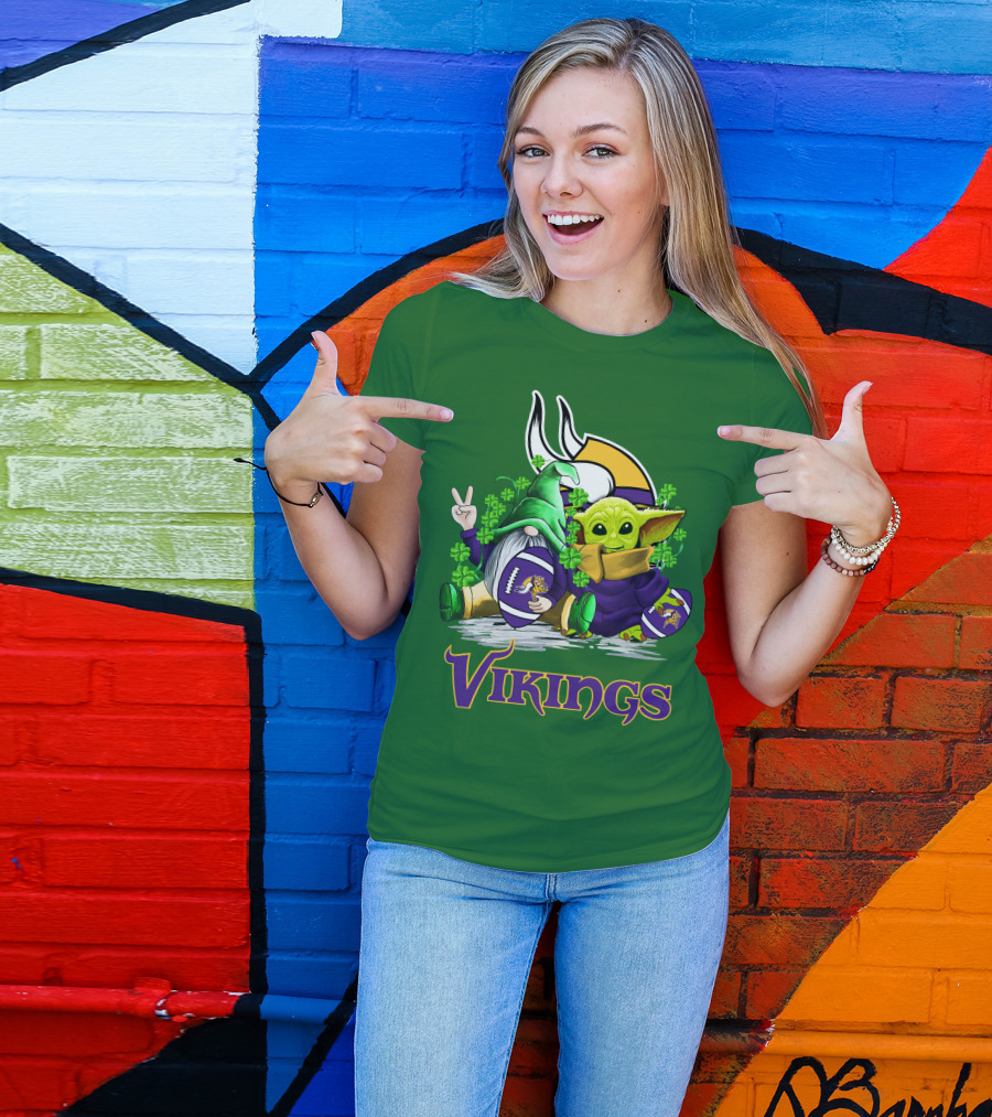 Vikings St. Patrick's Day Gnome And Green Alien With Football T-Shirt