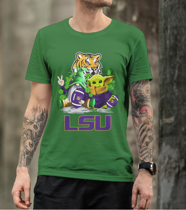 LSU Tigers Football St. Patrick's Day Gnome And Baby Alien With Shamrocks T-Shirt