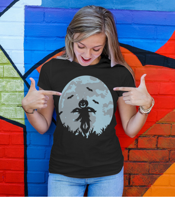 Pumpkin-Headed Scarecrow Silhouette With Bats And Full Moon In Cornfield Scene T-Shirt