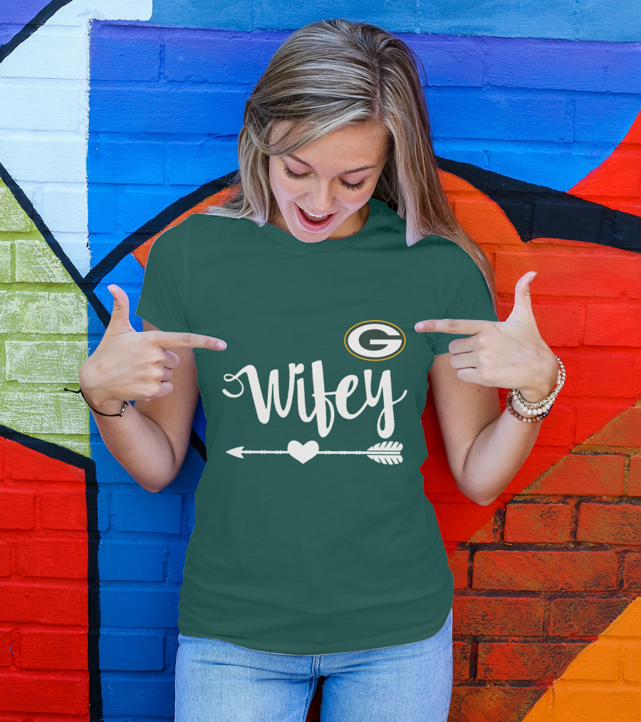 Wifey Green Bay Packers Arrow Heart T-Shirt