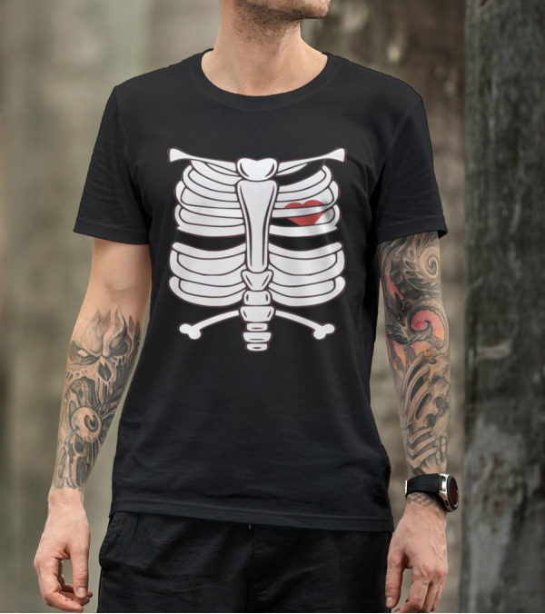 Halloween Funny Skeleton Rib Cage Heart T-Shirt