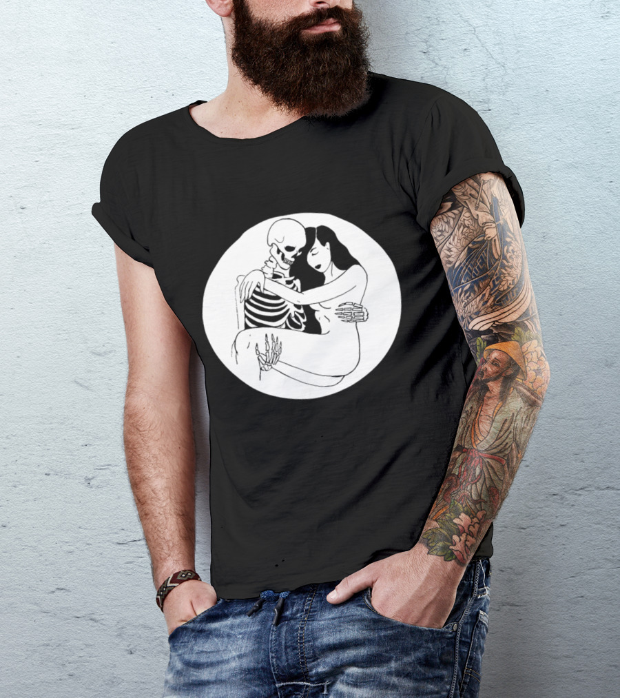 Love And Death Embrace Sad Girl Skeleton Skull Romantic Connection T-Shirt