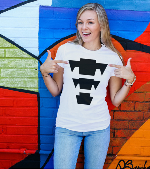 Sacrum Geometric Symbol T-Shirt