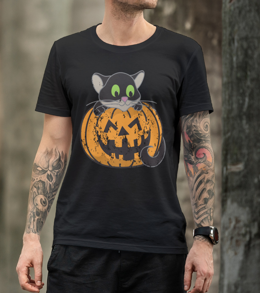 Retro Vintage Grunge Cat With Halloween Pumpkin T-Shirt